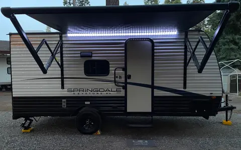2024 Springdale light weight 6 sleeper trailer
