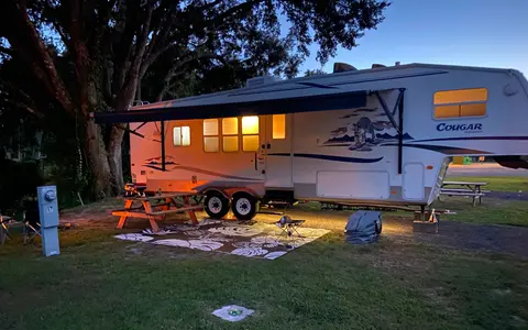 Dawn's Keystone Cougar Fifth Wheel