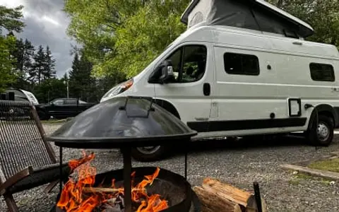 New 2023 "Wanda the Winnebago" Solis - Perfect Getaway for the Weekend!