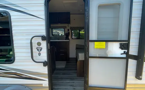 Torrey's Jayco Jay Flight SLX Travel Trailer