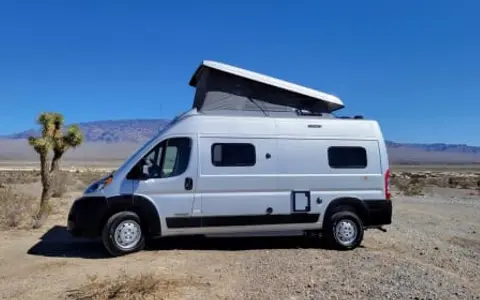 2022 Winnebago Solis 59P Sleeps 4, Seats 6 Clean Comfortable