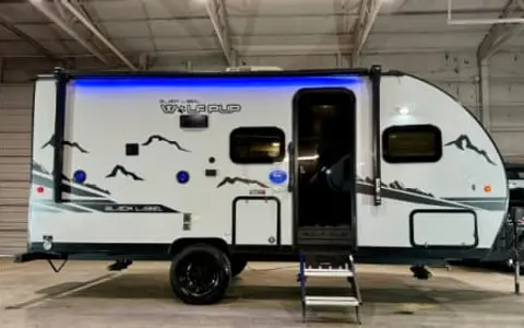 Lightweight Easy to Tow RV Trailer