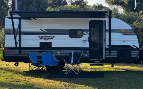Wildwood T197SSFS  Lightweight Easy to Tow (SUV Towable)