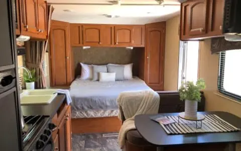 Forest River Shasta Freeport - Sleeps 7