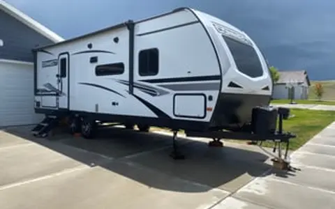 2021 KZ Connect 27’ Bunkhouse