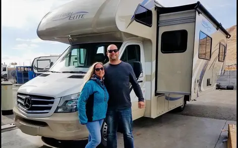 2019 Thor Motor Coach Freedom Elite Class C Delivery Included