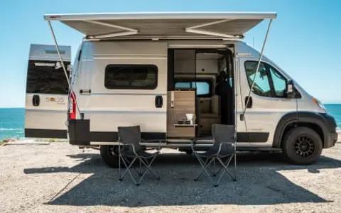 2022 Winnebago Solis Pocket