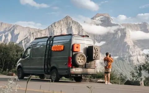 2022 New self-built Mercedes-Benz Sprinter 4x4 Power bank/Air suspension