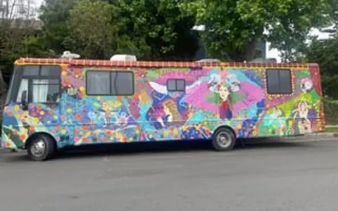 Colourful and custom Art RV ! Mary Pickford.