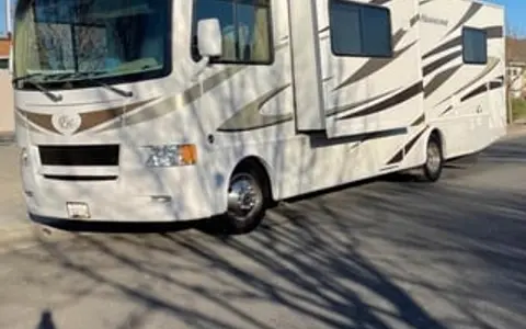 2011 Thor Hurricane No Special License Required!