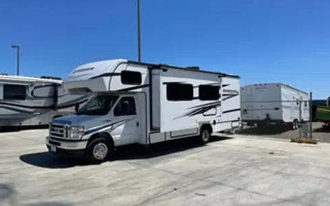 Your Hotel on Wheels, Sleeps Up to 7