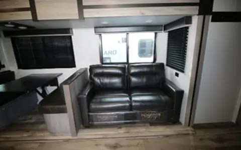 2021 Keystone Outback Ultralite 302UBH