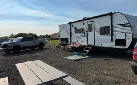 Jayco Jay-Flight SLX- Family Adventure Trailer, sleeps 8