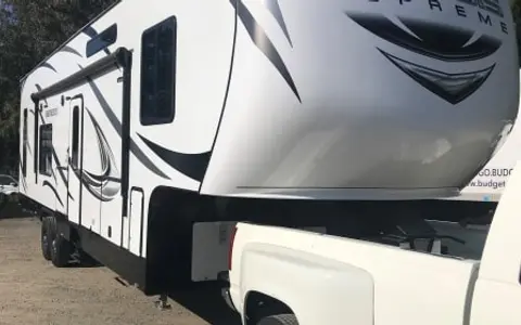 Genesis Supreme Toy Hauler 5th Wheel