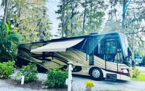 King Suite W/PVT Bunkhouse in the Sunshine State