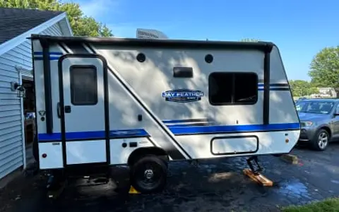 Apollo Travel Trailer - Jay Feather 7 (2018)