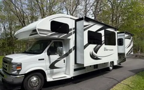 Stress free Luxury Camping/Fully Stocked