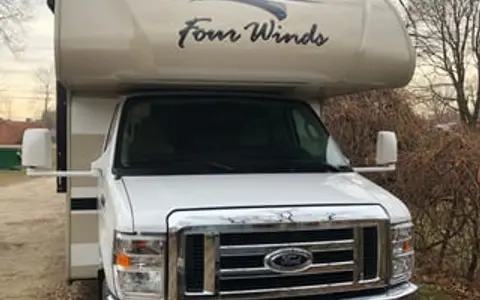 John‘s Thor Motor Coach Four Winds 22E