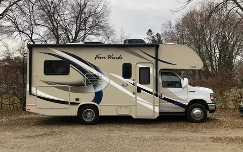 John's Thor Motor Coach Four Winds 22E