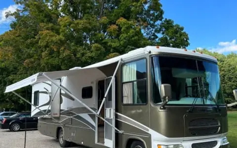 Freshly renovated, high end, easy to drive Class A Gulf Stream