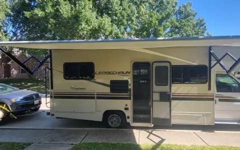 Luigi's Leprechaun Class C RV