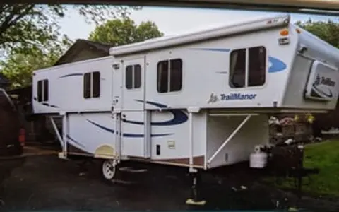 2008 26/19 hardsided popup TrailManor RV, Pets,Yes