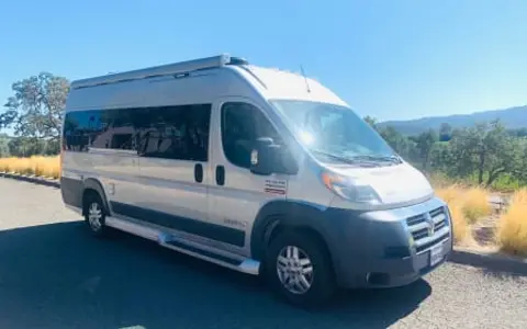 2017 Pleasure Way Lexor w solar + lithium battery