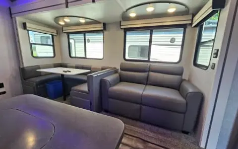 Delivery Only - Bunkhouse Volante 270BH