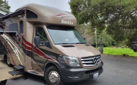 2019 Mercedes - Thor Siesta