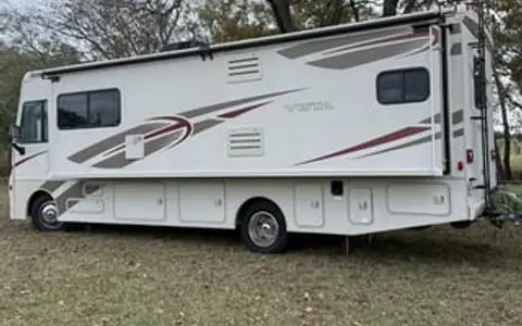 2017 Winnebago Vista 29VE