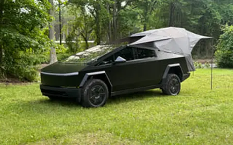 Cybertruck 4X4 Camper