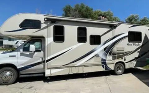2017 Thor Motor Coach Four Winds 28Z