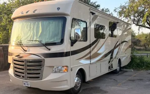 Thor ACE 30' Class A RV
