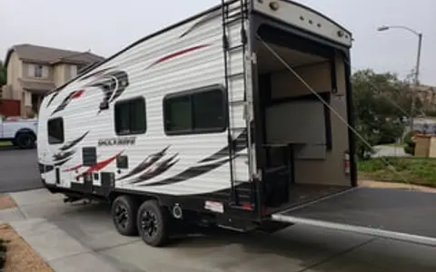 2017 Forest River RVShockwave T18CBMX Fam Friendly