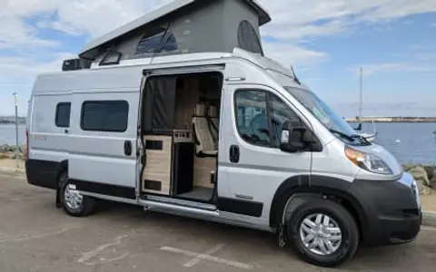 Felicity the Happy Camper! 2023 Winnebago Solis 59PX