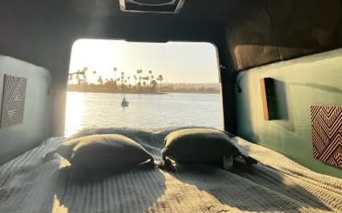 Luxury CamperVan with starlight– 2024 Mercedes-Benz Sprinter