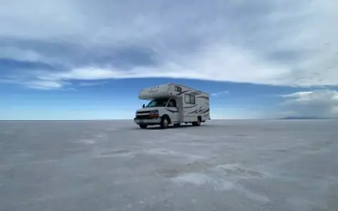 Coachmen Freelander 21QB Class C + free pass to Yosemite National Park