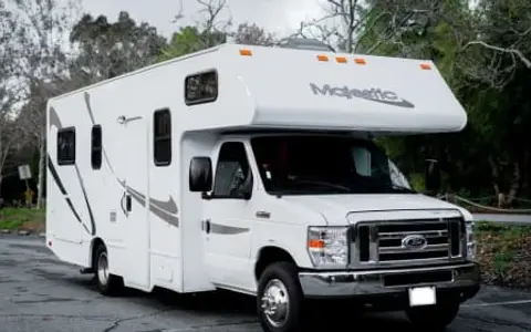 Thunder of Thor (& Adventure) | 2017 Thor Majestic 23A + Free Amenities