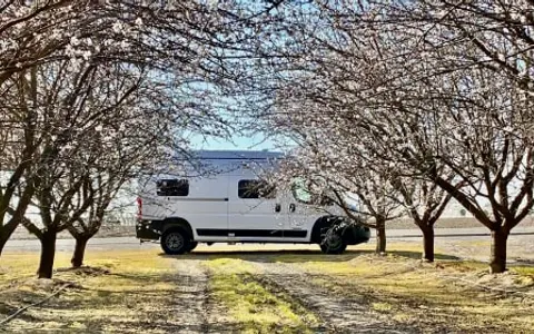 2022 Winnebago Solis Camper Van 4 sleeper/ 4 seats/upgrades