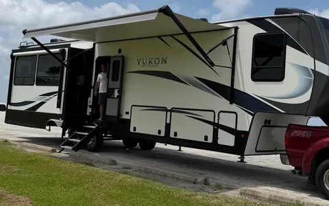 Yukon See The World- Amazing 5th Wheel