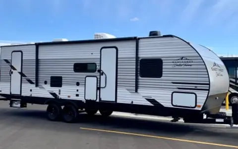 2022 Travel Trailer - sleeps 10