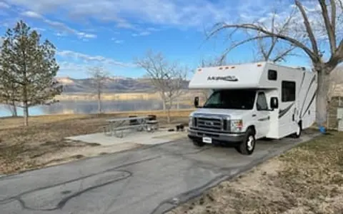 Dog-lovers Adventure on Wheels - Utah