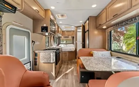 2019 Thor Four Winds 23U S1