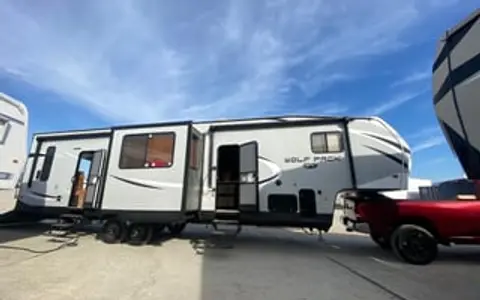 Martinez Family Vacation Fifth Wheel