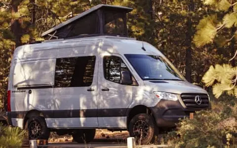 Soar with Peregrine 2020 Mercedes 4x4 Pop Top Camper
