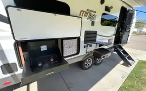 2020 Forest River Rockwood Mini Lite  2509s