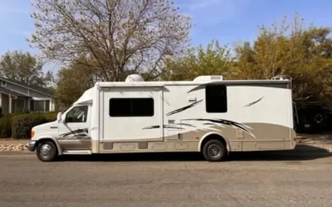 2008 Itasca Cambria 30 foot Class C Motorhome