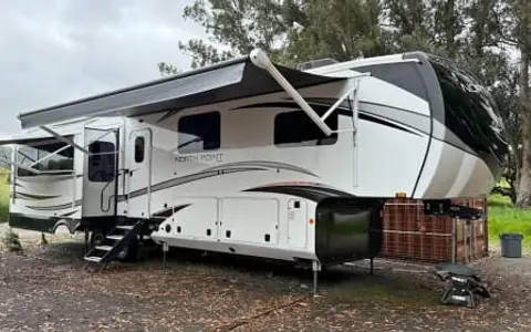2023 Jayco North Point 377RLBH