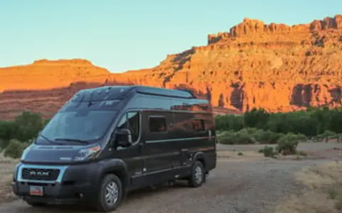 Brand New Camper - Sleeps 4 - Kid & Pet Friendly