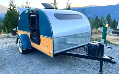 Turtle the Teardrop Trailer